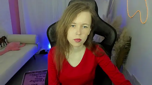 AriaGracen online show from May 2, 5:23 am