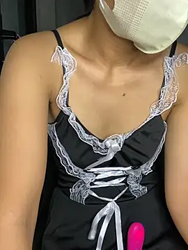 Snapshot of -Lilyn- chatting on July 19, 5:49 pm -Lilyn- online show from July 19, 5:49 pm