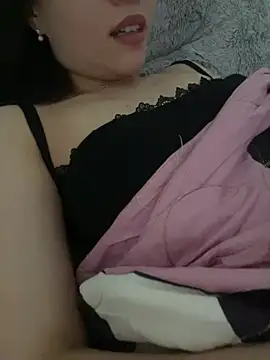 Snapshot of Lyn_baby chatting on May 14, 8:54 am Lyn baby online show from May 14, 8:54 am