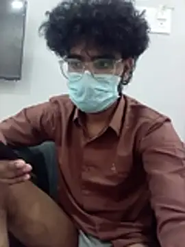 Snapshot of Madhu08fm chatting on May 3, 3:07 pm Madhu08fm online show from May 3, 3:07 pm