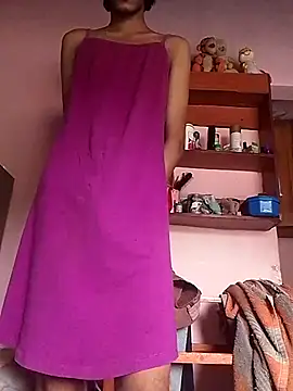 Snapshot of nilakshiperera0 chatting on May 4, 7:37 am nilakshiperera0 online show from May 4, 7:37 am