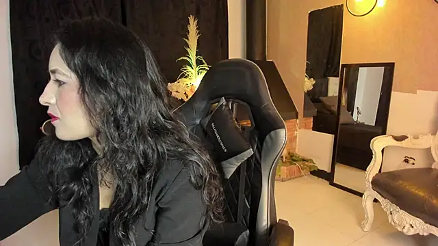 Snapshot of Vicky_Angeel chatting on June 6, 12:27 am Vicky Angeel online show from June 6, 12:27 am