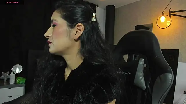 Snapshot of Vicky_Angeel chatting on July 17, 1:01 am Vicky Angeel online show from July 17, 1:01 am