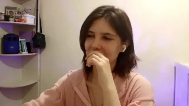 FluffyKisses online show from March 10, 2:22 pm