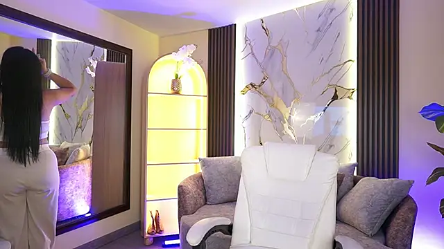 MarianCole online show from March 10, 7:08 pm