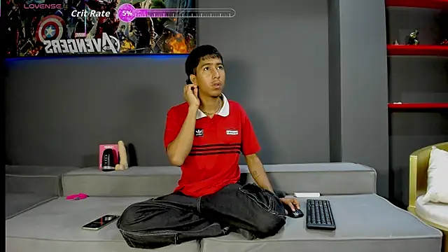 Snapshot of Ender_h0tt chatting on June 20, 1:36 pm Ender h0tt online show from June 20, 1:36 pm