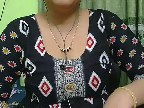 Snapshot of Xindia666 chatting on April 14, 6:25 pm Xindia666 online show from April 14, 6:25 pm