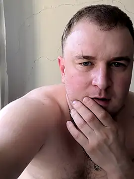 Snapshot of Jade_Venom chatting on March 10, 12:32 pm Jade Venom online show from March 10, 12:32 pm