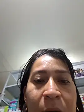 Snapshot of Dr_Edna_naughty chatting on May 16, 12:51 am Dr Edna naughty online show from May 16, 12:51 am