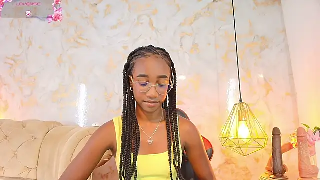 brianaduque online show from April 29, 9:21 pm