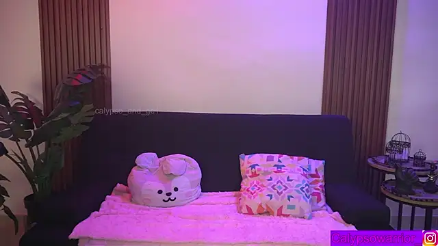 Snapshot of calypso_and_g2 chatting on May 31, 1:58 am calypso and g2 online show from May 31, 1:58 am