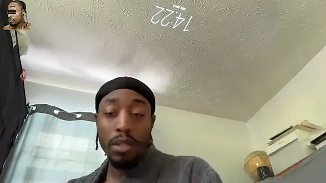 Snapshot of OneUp_Close chatting on June 15, 6:21 pm OneUp Close online show from June 15, 6:21 pm