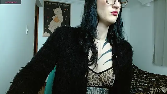 Snapshot of VelvetVal_ chatting on April 20, 5:16 pm VelvetVal online show from April 20, 5:16 pm