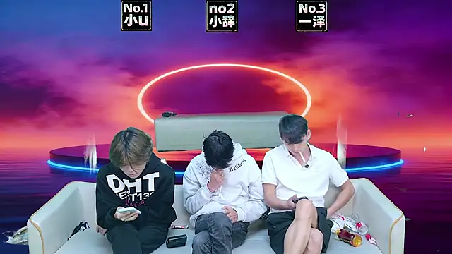 XHR001 online show from March 25, 8:53 am