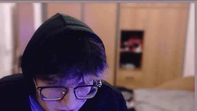 niksikor online show from March 11, 9:43 pm