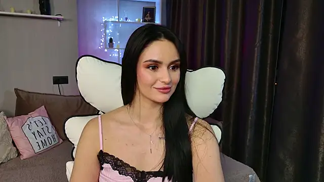 Snapshot of MilaaSweety chatting on May 15, 8:16 pm MilaaSweety online show from May 15, 8:16 pm