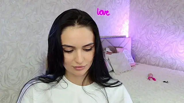 Snapshot of MilaaSweety chatting on July 23, 1:20 pm MilaaSweety online show from July 23, 1:20 pm