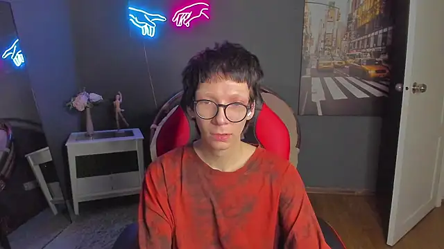 Tommy Stars online show from May 3, 5:24 am