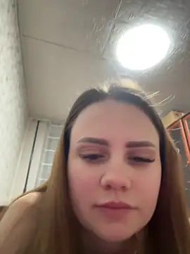 EliasynWoiues online show from March 17, 6:33 pm