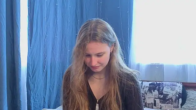 Snapshot of RubieHeiser chatting on June 13, 10:57 am RubieHeiser online show from June 13, 10:57 am