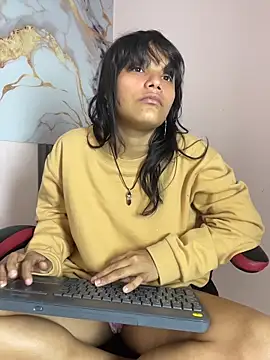 Pachis ec online show from March 17, 12:30 pm