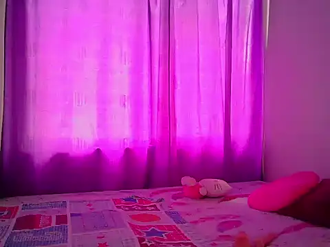 KattySquirtt online show from April 28, 6:57 pm