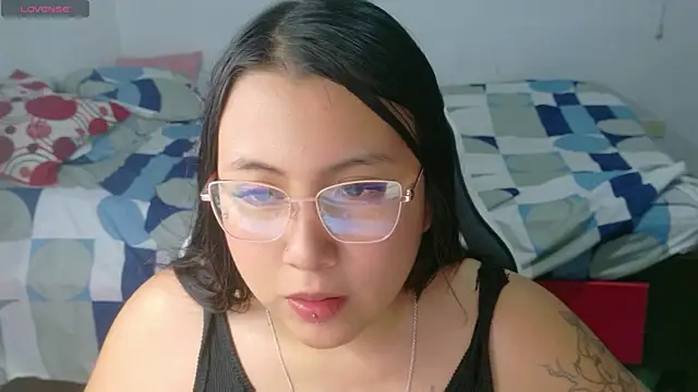 sexysofiaaa online show from March 13, 4:08 am