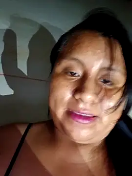 Snapshot of lunaxxx24 chatting on March 21, 10:09 am lunaxxx24 online show from March 21, 10:09 am