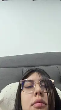 Snapshot of Cloebennet013 chatting on June 8, 11:49 pm Cloebennet013 online show from June 8, 11:49 pm
