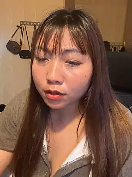Snapshot of Sumi_pusy chatting on May 21, 11:28 am Sumi pusy online show from May 21, 11:28 am