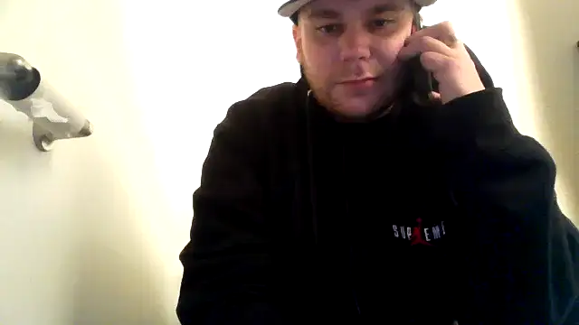 Snapshot of occasionalride1 chatting on June 9, 2:39 pm occasionalride1 online show from June 9, 2:39 pm