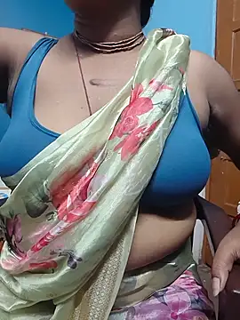 Snapshot of Mishti_Rai chatting on June 1, 8:49 am Mishti Rai online show from June 1, 8:49 am