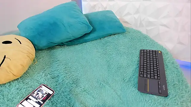 KittyVelve online show from March 11, 1:06 pm