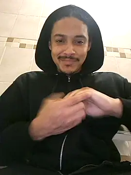 Snapshot of DrEazyDick chatting on June 21, 5:26 pm DrEazyDick online show from June 21, 5:26 pm