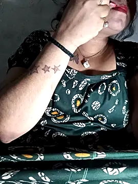 Snapshot of Delhi_Patola chatting on July 2, 5:08 pm Delhi Patola online show from July 2, 5:08 pm