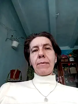 Snapshot of Tania9876 chatting on March 16, 8:40 am Tania9876 online show from March 16, 8:40 am