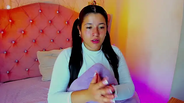 Mia Rose1417 online show from March 13, 11:28 am