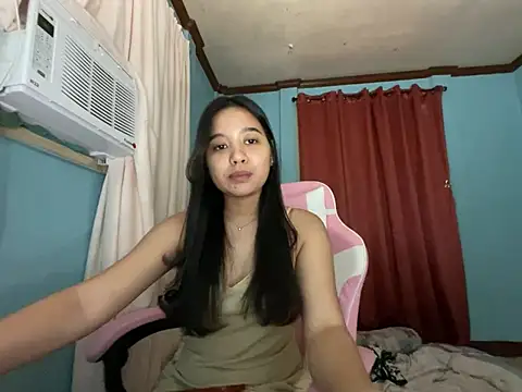 Snapshot of pinay_celebrity chatting on July 17, 12:34 pm pinay celebrity online show from July 17, 12:34 pm