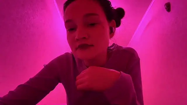 Hannatrai online show from March 11, 5:30 pm