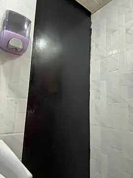 nami rosee online show from March 10, 7:19 pm