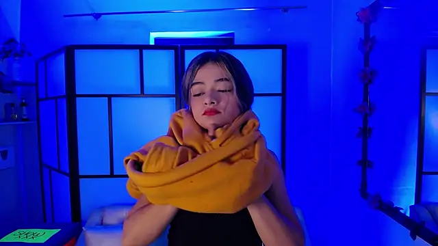 Snapshot of Catalina_soul chatting on June 9, 1:23 pm Catalina soul online show from June 9, 1:23 pm