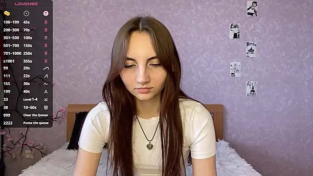 Snapshot of AlisaBloom chatting on May 12, 2:03 pm AlisaBloom online show from May 12, 2:03 pm