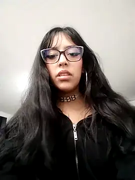 Snapshot of Natalia_27 chatting on March 9, 9:41 pm Natalia 27 online show from March 9, 9:41 pm