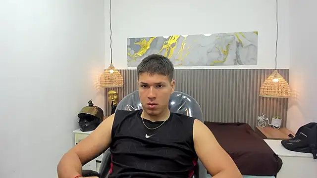AlessandroFranco online show from May 12, 1:30 pm