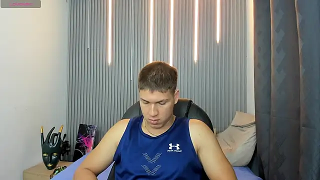 AlessandroFranco online show from May 25, 2:01 pm