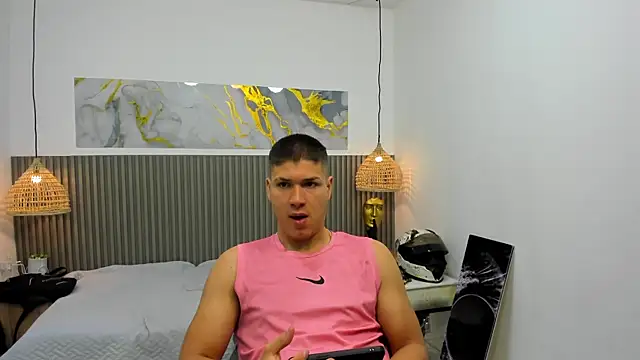 AlessandroFranco online show from June 11, 1:31 pm