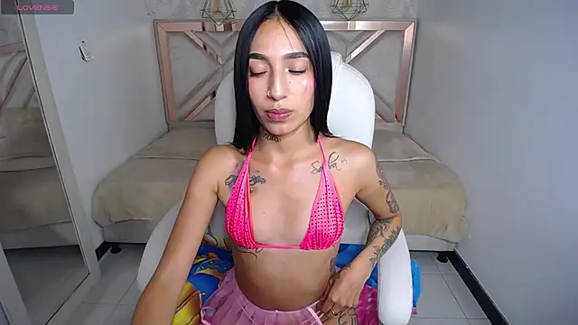 mailhyn  online show from March 11, 7:31 pm