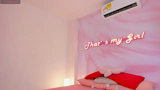 Snapshot of Adalyn_Cute chatting on July 18, 11:47 am Adalyn Cute online show from July 18, 11:47 am