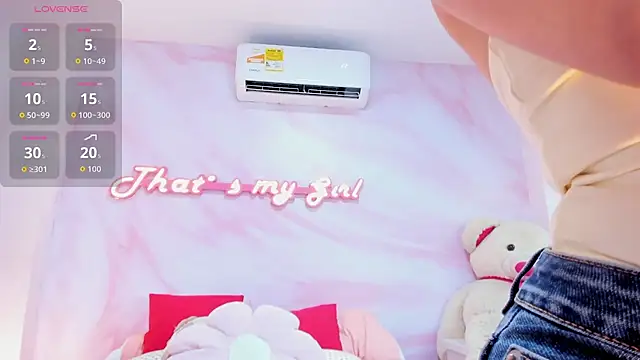 Snapshot of Adalyn_Cute chatting on July 29, 11:52 am Adalyn Cute online show from July 29, 11:52 am