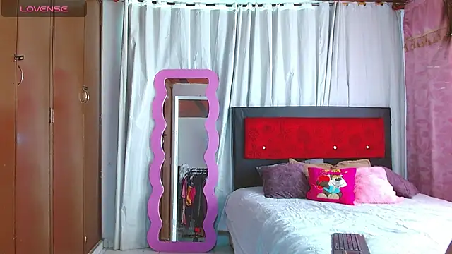 Snapshot of manu_coco chatting on May 28, 5:43 pm manu coco online show from May 28, 5:43 pm